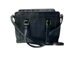 Liz Claiborne adjustable black strap shoulder bag